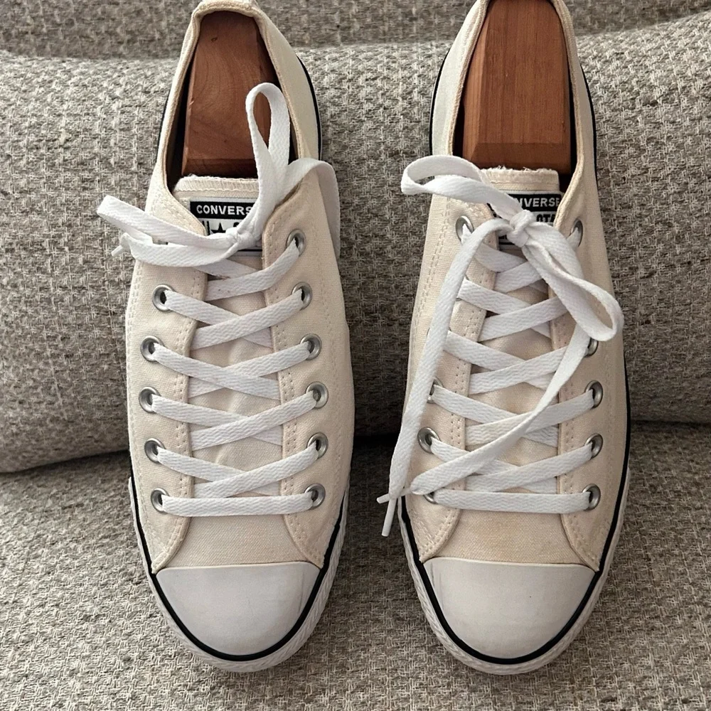 Classic Platform Canvas Sneakers in Cream - Picture 3 of 9